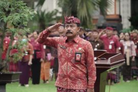Sekda Sedana Merta Pimpin Upacara Peringatan Hari Otonomi Daerah ke 28 Tahun 2024 di Karangasem
