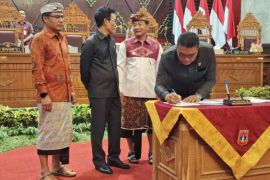 DPRD Karangasem Sepakati 4 Ranperda Disahkan Jadi Perda