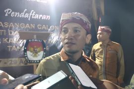 KPU: Empat paslon bupati dan wakil bupati Buton Selatan resmi daftar pilkada