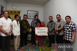 Bawaslu RI beri dana kerahiman keluarga pengawas pemilu meninggal