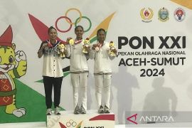 Ameera Rajmajanni Hariadi raih medali emas di senam artistik PON 2024