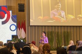 OJK dorong kaum perempuan bijak gunakan "paylater"