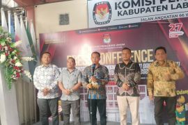 Pendaftaran diperpanjang , tak ada paslon yang datang ke KPU Labura