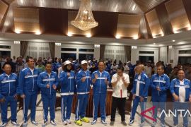 Pj Gubernur Babel lepas kontingen PON XXI targetkan 4 emas