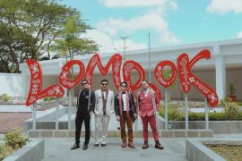 The Dudas -1 berpetualang di Sirkuit Mandalika dengan motor klasik