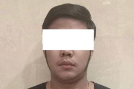 Polisi tangkap penyiram air keras ke anggota yang membubarkan tawuran