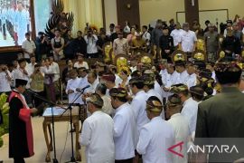 55 Anggota DPRD Bali masa jabatan 2024-2029 dilantik