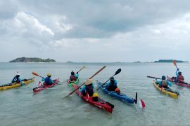 Tim DJN dikawal Denjaka saat ekspedisi di Belitung antisipasi buaya