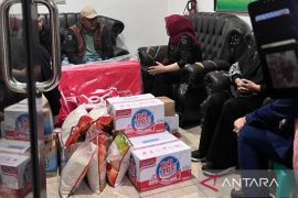 Ketua DPRD Bogor Rudy Susmanto beri bantuan korban puting beliung Pamijahan