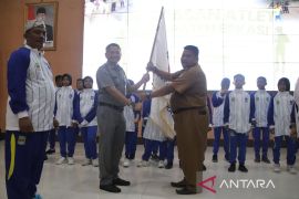 Pemkab Bekasi melepas 22 atlet olahraga tradisional