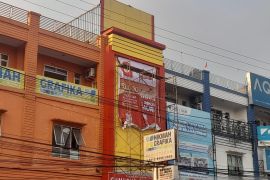 Polisi selidiki kasus kecelakaan kerja yang menimpa pemasang banner