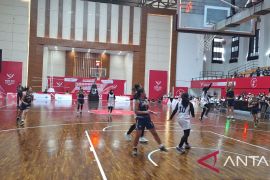 Bola Basket - Putri Jabar benamkan harapan tuan rumah PON XXI Aceh-Sumut