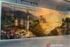 Sebanyak 31 perupa di Padang maknai "pulang" lewat karya
