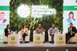 APP Group tekankan pentingnya inisiatif dekarbonisasi di sektor industri Indonesia