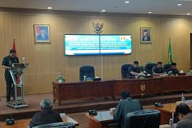 Wakil Wali Kota Wartono sampaikan rancangan APBD Banjarbaru 2025