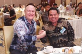 Dua organisasi Belitung terima hibah dari Australia