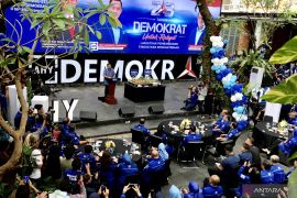 HUT Ke-23 Demokrat, SBY ingatkan kacau negara jika ada banyak matahari