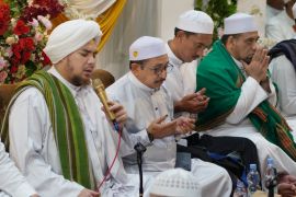 Bupati-Wabup Banjar bersama ratusan jamaah ikuti Maulid Nabi Muhammad