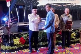 Unmuh Babel terima dua penghargaan di LLDikti II Awards