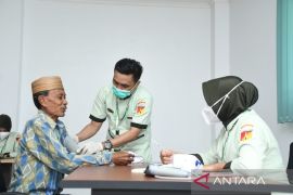 Rumah Sakit dr Eddy Kounang Gorontalo menggelar pengobatan gratis