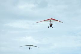 Gantole -  28 atlet lintas alam terbang sejauh 5-6 km