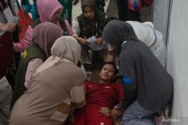 Penembak kontingen Jakarta pingsan "tertembak" medali emas