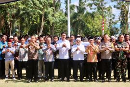 Bupati Banjar kukuhkan perpanjangan masa jabatan ribuan anggota BPD