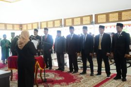 Bupati Bengkalis minta dewan pendidikan atasi persoalan pendidikan