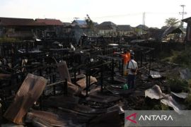 Sejumlah rumah di kawasan padat penduduk Palangka Raya terbakar