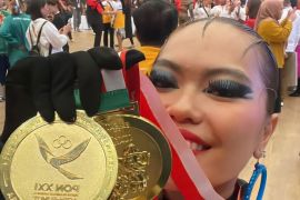 Atlet dansa Kabupaten Bekasi sumbang dua medali emas PON untuk Jabar