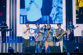 Konser Sheila On 7 "Tunggu aku di Medan" hipnotis puluhan ribu penonton