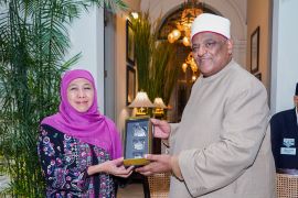 Khofifah dan Rektor Al Azhar Mesir bertemu bahas potensi kerja sama