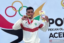 Aditya Soekarno bangkit dari cedera untuk raih emas BMX di PON XXI