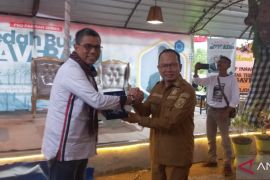 Politikus nasional Hinca gelar bedah buku "Save Babel"