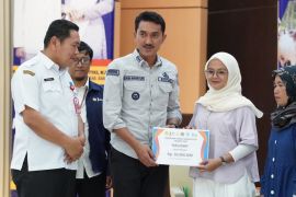 Banjar govt assists millennial farmers to work in agriculture