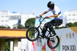 PON XXI Aceh-Sumut: Jabar raih emas BMX Freestyle Page 1 Small