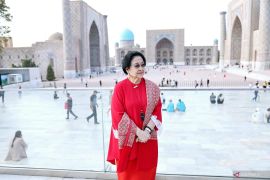 Megawati simak penjelasan sejarah Registan Square di Uzbekistan