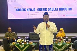 Bupati Gresik beri motivasi mahasiswa hadapi tantangan teknologi