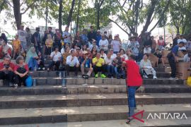 Yayasan Wasaka apresiasi "acil-acil" di Pasar Terapung Banjarmasin