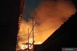 Satpol PP - Damkar Sukabumi ungkap penyebab kebakaran di tiga lokasi