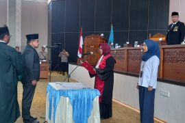 Paripurna DPRD Dharmasraya lantik satu pimpinan definitif