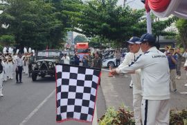 Pj Gubernur Lampung lepas pawai atlet PON XXI