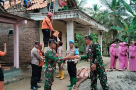 Belasan rumah rusak terdampak angin puting beliung di Trenggalek