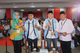Airin nyoblos di Serpong Utara, Andra Soni di Ciledug