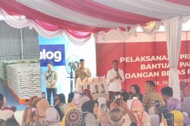 Presiden Joko Widodo pesan kepada rakyat untuk minta Prabowo lanjutkan bansos beras