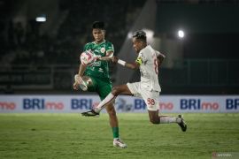 Hokky Caraka berlabuh di Persita Tangerang