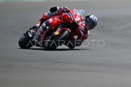 Latihan bebas MotoGP Mandalika Page 3 Small