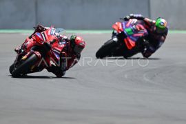 Latihan bebas MotoGP Mandalika Page 1 Small