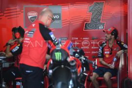 Latihan bebas MotoGP Mandalika Page 15 Small