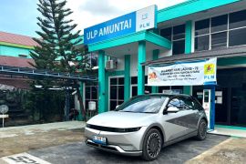 Foto - SPKLU Kantor PLN ULP Amuntai siap melayani pengguna mobil listrik